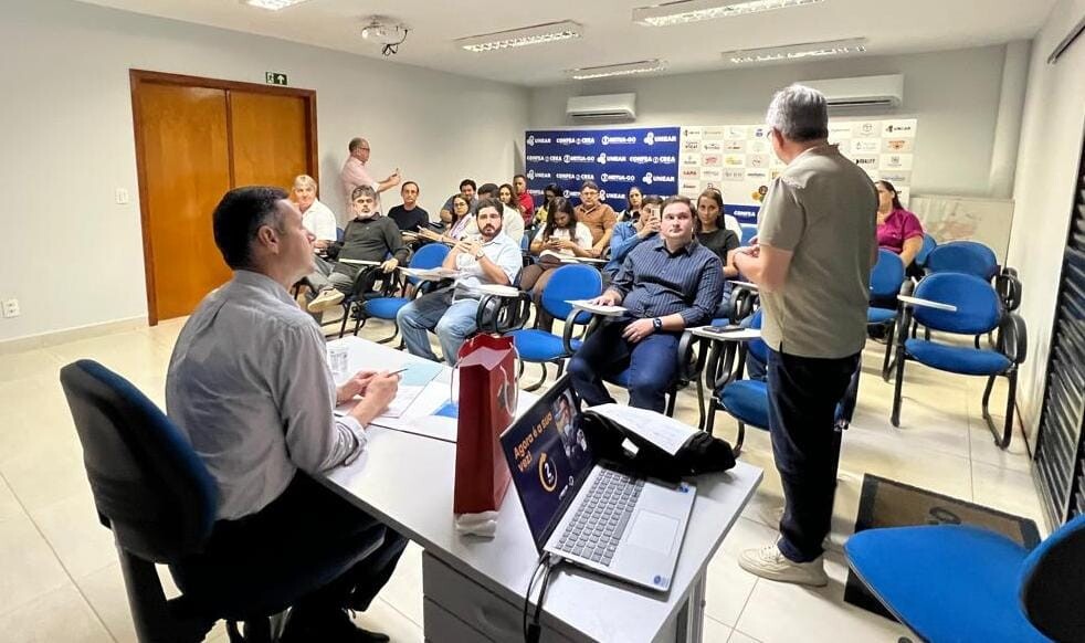cafe-com-presidente-e-realizado-na-casa-da-engenharia-de-caldas-novas