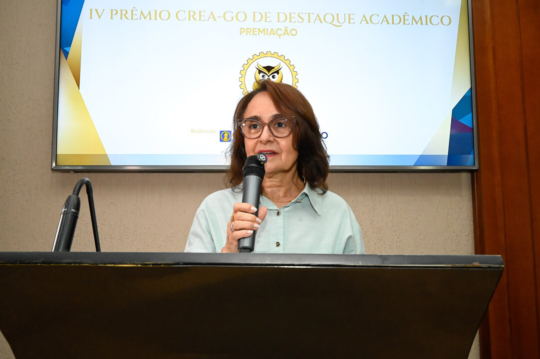 Reitora UFG.jpg